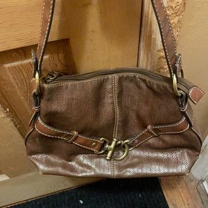 Medium purse and more room to put inside the purse